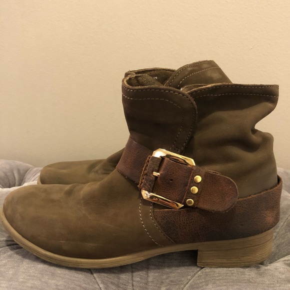Steve Madden Shoes - Steve Madden Vintage Bootie